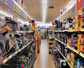 RETAIL TRADERS